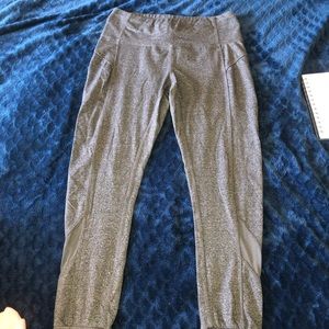 Gray, workout leggings that are super comfy!